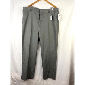 Van Heusen Mens Dress Gray Pants 42x32" Flex Waistband NWT Straight Fit